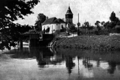 Pohled od řeky