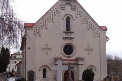 Průčelí kostela